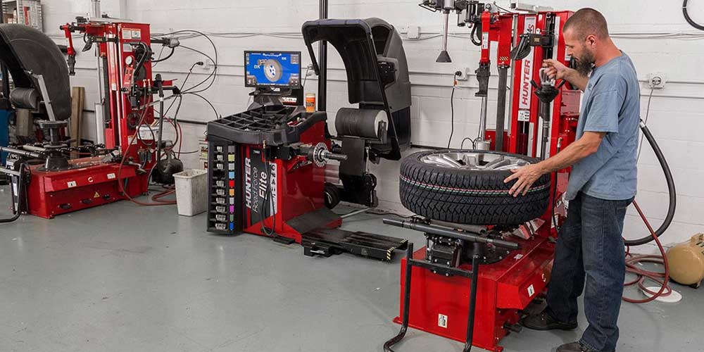 Selecting the Best Tire Changer for Your Auto Shop Allied Inc